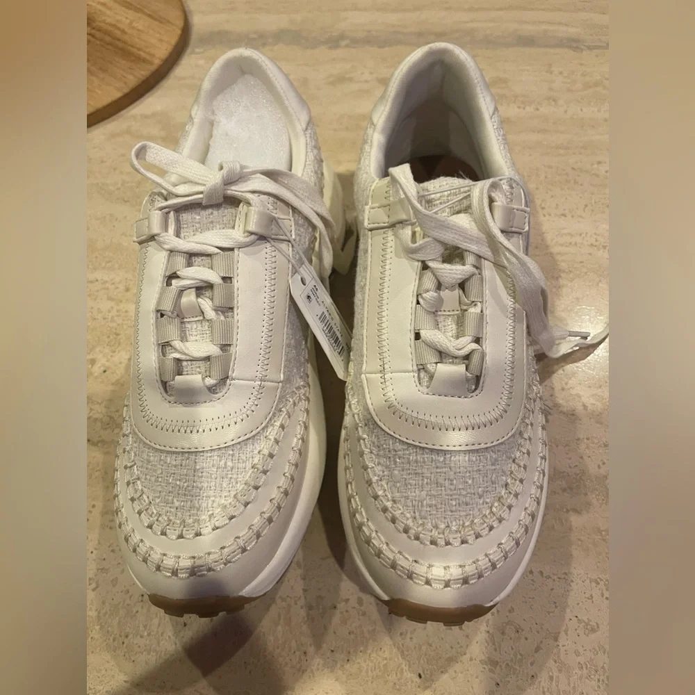 Altar’d State Platform sneakers - Picture 5 of 5